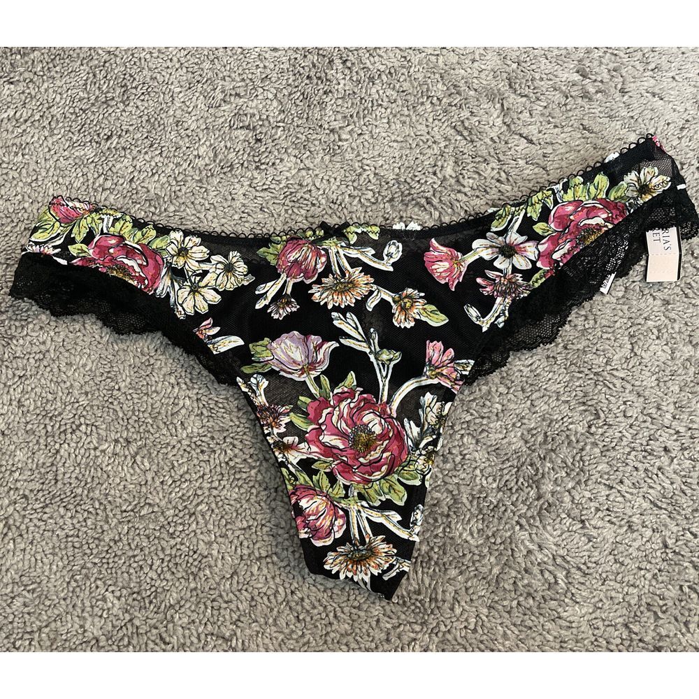 VICTORIA'S SECRET DREAM ANGELS EMBROIDERED THONG BLACK FLORAL Sz M